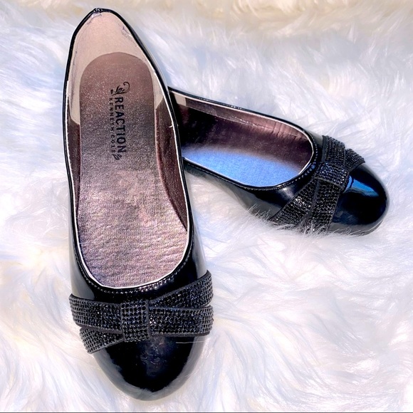 Kenneth Cole Reaction Other - NEW KENNETH COLE Black Patent Shoes Bling Bow Sz 2
